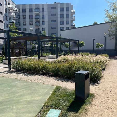 Warsaw Airport Wyscigi - City And Green View Apartment With Underground Garage Dış mekan fotoğraf